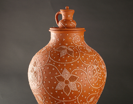 Pote com testo e pucarinho, em pedra de 2ª.