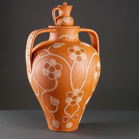 Asado, com decoração de tipo antigo, tradicional, com pedra grossa e duas idas